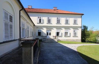 Schloss kaufen Jihomoravský kraj:  Außenansicht
