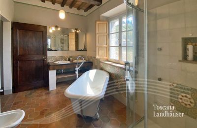 Landhaus kaufen Cortona, Toskana:  RIF 3085 Badezimmer 1