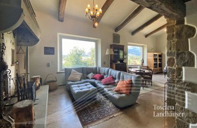 Landhaus kaufen Cortona, Toskana:  RIF 3085 Wohnbereich mit Kamin