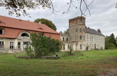 Schloss kaufen Cecenowo, Pałac w Cecenowie, Pommern:  Vorderansicht