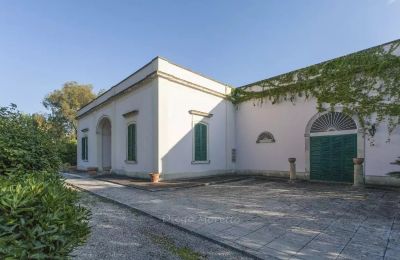 Historische Villa kaufen Lecce, Apulien:  Seitenansicht