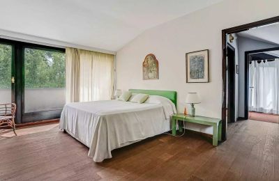 Historische Villa kaufen Castelletto Sopra Ticino, Piemont:  Schlafzimmer