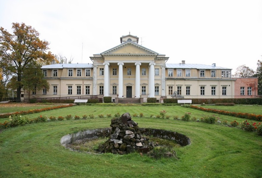 Fotos Schloss Krimulda in Livland/Vidzeme