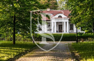 Herregård til salgs Przedbórz, województwo łódzkie, Innkjørsel