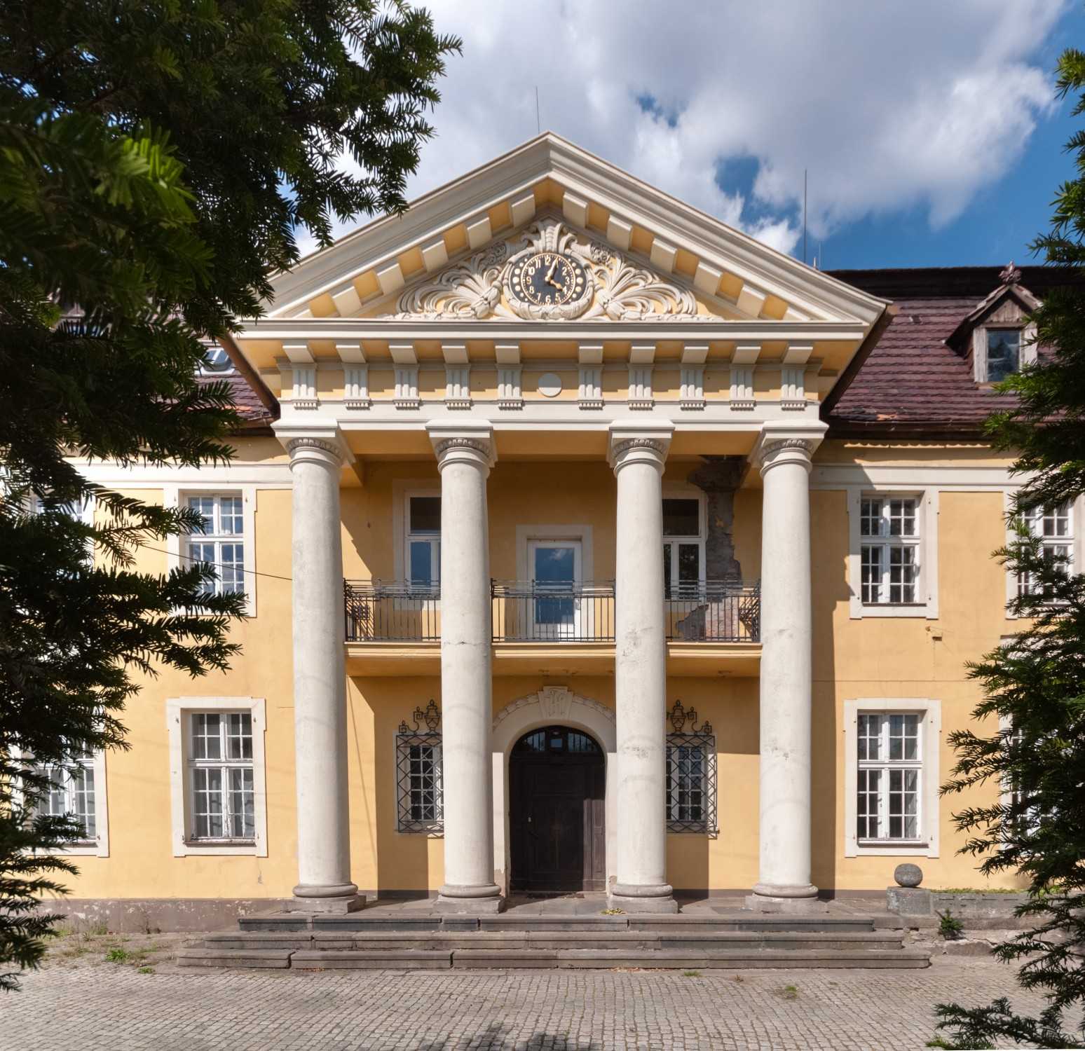 Bilder Schönes Schloss/Herrenhaus in 02747 Herrnhut, OT Strahwalde