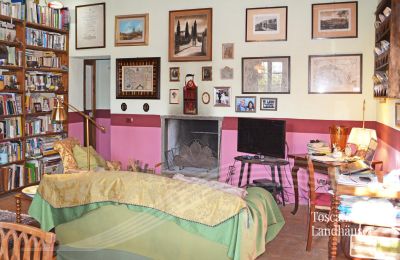 Landhaus kaufen Gaiole in Chianti, Toskana:  RIF 3003 Wohnbereich mit Kamin