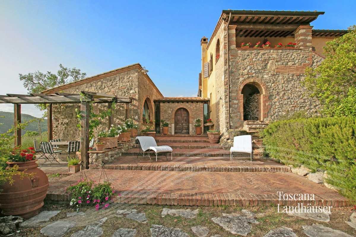 Bilder Exclusive private hillside property with view over Val d'Orcia