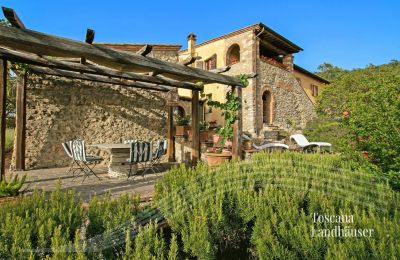 Landhuis te koop Sarteano, Toscane:  RIF 3005 Blick auf Gebäude
