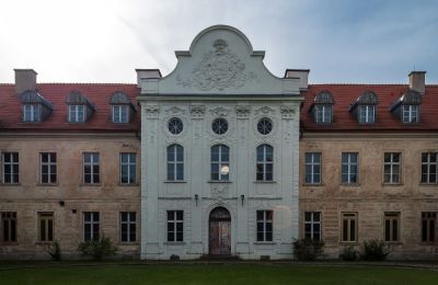 Schloss Fürstenberg: Schlosspark soll für die Öffentlichkeit gesperrt bleiben