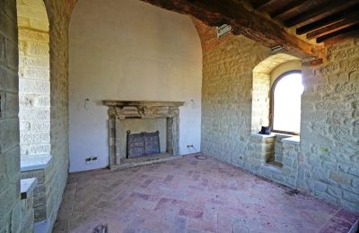 Burg te koop 06060 Pian di Marte, Torre D’Annibale, Umbria:  