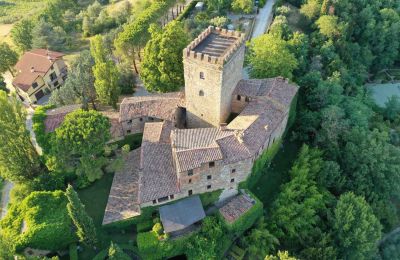 Köp slott Italien