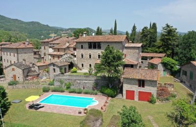Herregård til salg Caprese Michelangelo, Toscana, Dronefoto