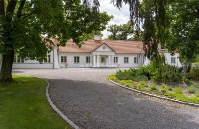 Herrenhaus/Gutshaus Ruda Kościelna, Heiligkreuz