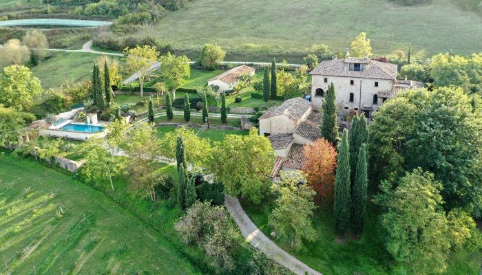 Landhaus kaufen Lerchi, Umbrien,  Italien