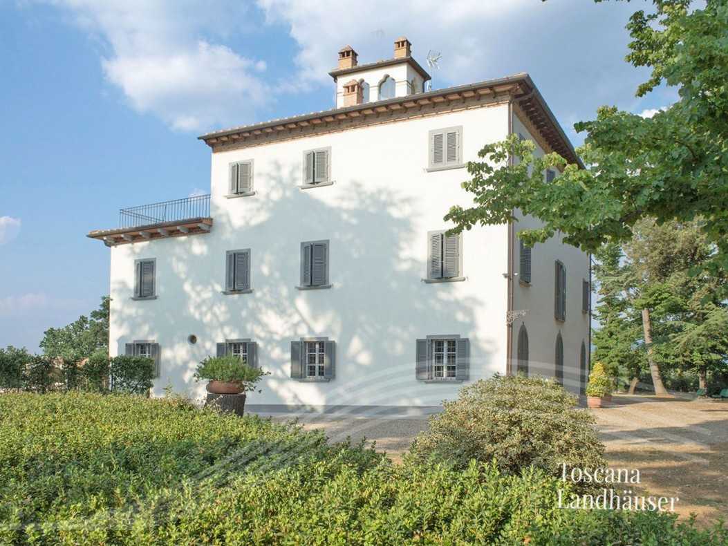 Billeder Historisk villa i Toscana nær Arezzo med vingård