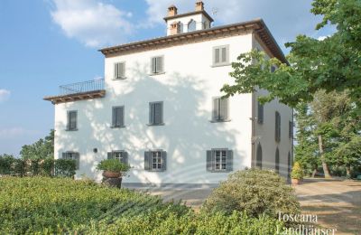 Historische villa te koop Arezzo, Toscane:  Buitenaanzicht