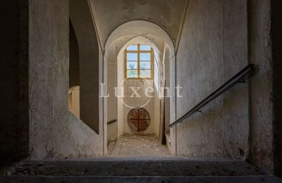 Slott till salu Cítoliby, Zamek Cítoliby, Ústecký kraj, Trapphus
