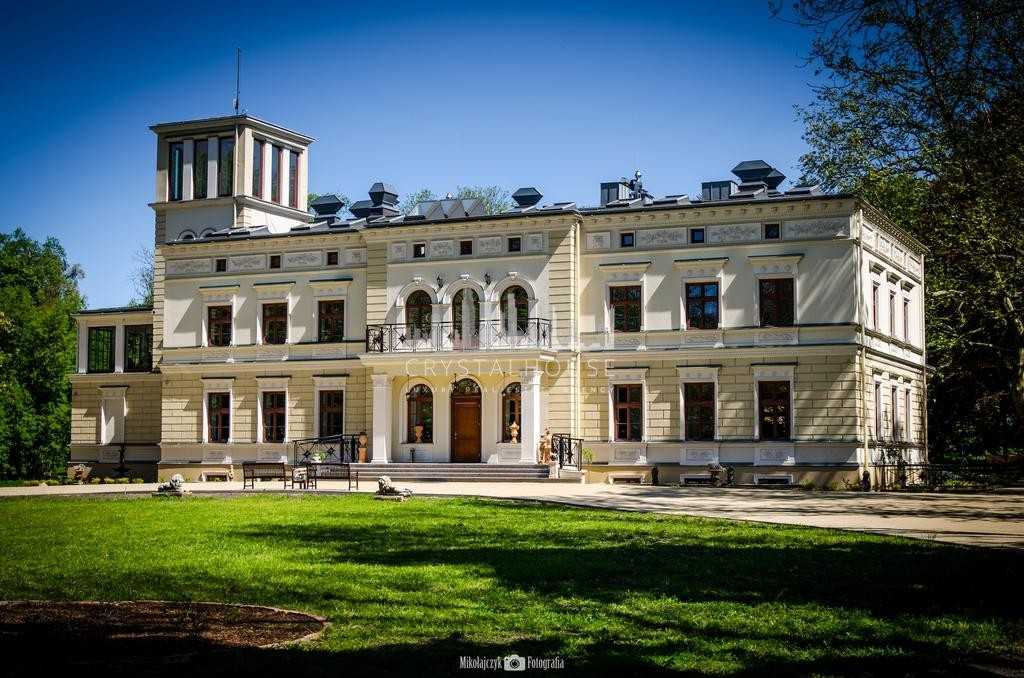 Bilder Restored palace in Kujawsko-Pomorskie - Four stars castle hotel