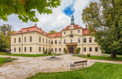 Slott til salg Mirošov, Zámek Mirošov, Plzeňský kraj, Hage