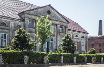 Kasteel te koop Przybysław, województwo zachodniopomorskie:  Vooraanzicht