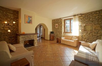 Landhus til salg 06019 Pierantonio, Umbria, Stue