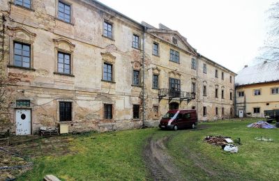 Slot til salg Hlavní město Praha, Bagudvendt