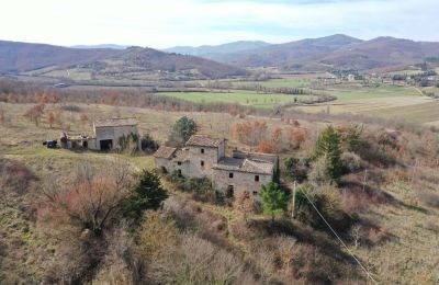 Lantligt hus till salu 06019 Umbertide, Umbria:  