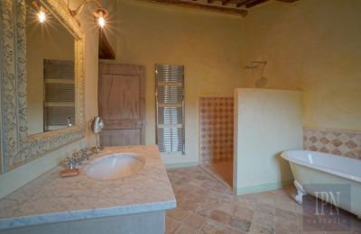 Lantgård till salu Città di Castello, Umbria, Bild 33/48