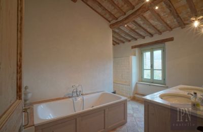 Lantgård till salu Città di Castello, Umbria, Bild 36/48