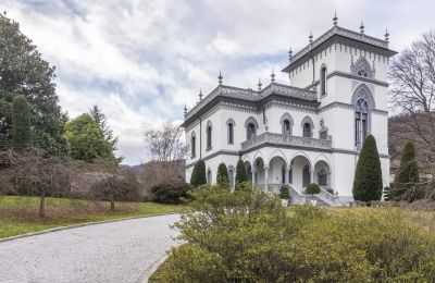 Historische Villa kaufen 28040 Lesa, Piemont:  