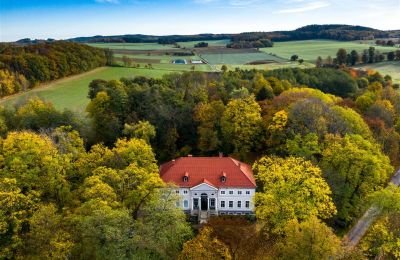 Schloss kaufen Sławnikowice, Niederschlesien:  Drohne