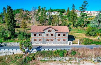 Historische villa te koop Verbania, Piemonte:  