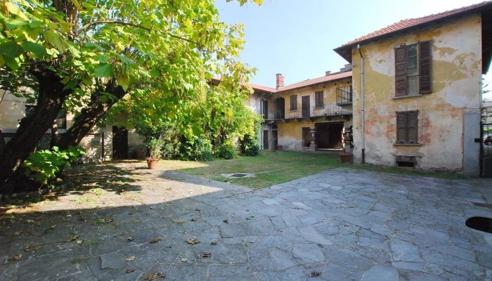 Historische Villa Golasecca 3
