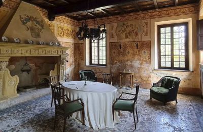 Slott till salu Cavallirio, Piemonte:  