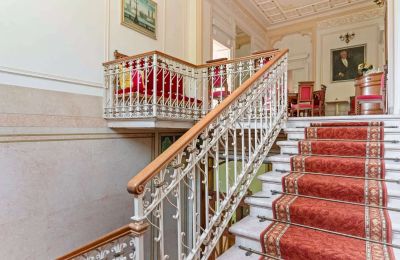 Historische Villa kaufen 28823 Ghiffa, Villa Volpi, Piemont:  Treppe