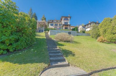 Historische Villa kaufen 28838 Stresa, Piemont:  Grundstück