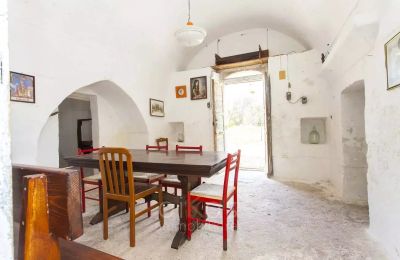 Lantligt hus till salu Oria, Puglia:  