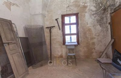 Stuehus købe Oria, Puglia:  