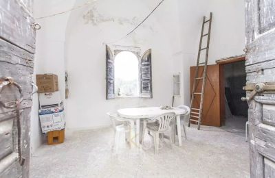 Lantligt hus till salu Oria, Puglia:  