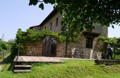 Stuehus købe Promano, Umbria:  