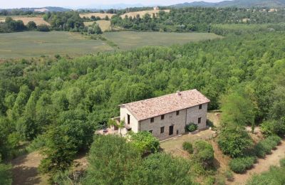 Stuehus købe Promano, Umbria:  Udvendig visning