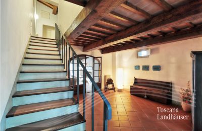 Landhuis te koop Castagneto Carducci, Toscane:  RIF 3057 Treppenaufgang