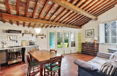 Landhus købe Castagneto Carducci, Toscana:  RIF 3057 Wohn-Essbereich mit Küche