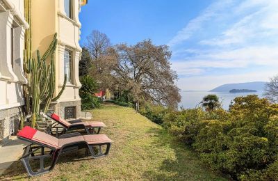 Historisk villa købe Verbano-Cusio-Ossola, Suna, Piemonte:  Ejendom