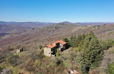 Landsted til salgs 06019 Preggio, Umbria, Dronefoto
