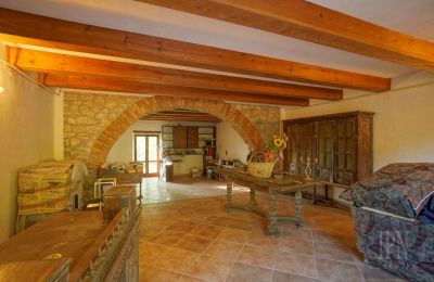 Landsted til salgs 06019 Preggio, Umbria, Oppholdsrom