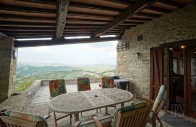 Landsted til salgs 06026 Pietralunga, Umbria, Terrasse
