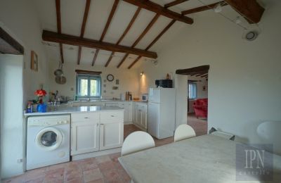 Lantligt hus till salu 06026 Pietralunga, Umbria:  