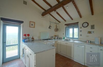 Lantligt hus till salu 06026 Pietralunga, Umbria:  
