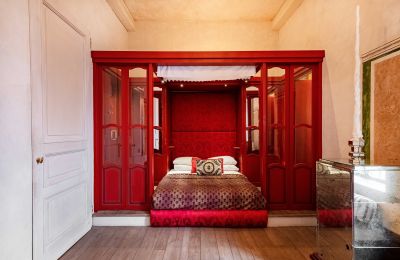 Historische Villa kaufen İstanbul, Tom Tom, Nur-i Ziya Sokak, Schlafzimmer